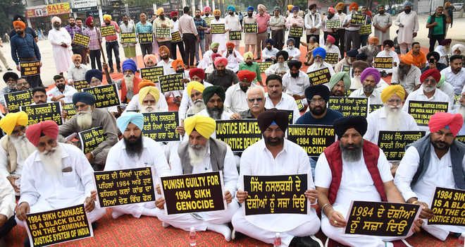 Political outfits hail action against Sikhs for Justice